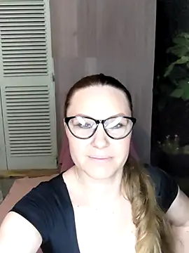Snapshot of SexyMichellexo chatting on 07/27/26, 09:55 SexyMichellexo online show from 07/27/26, 09:55