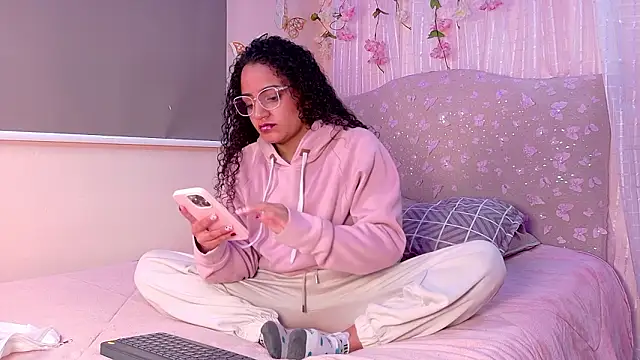 DAHLIA BROWNIE online show from 02/21/26, 04:25