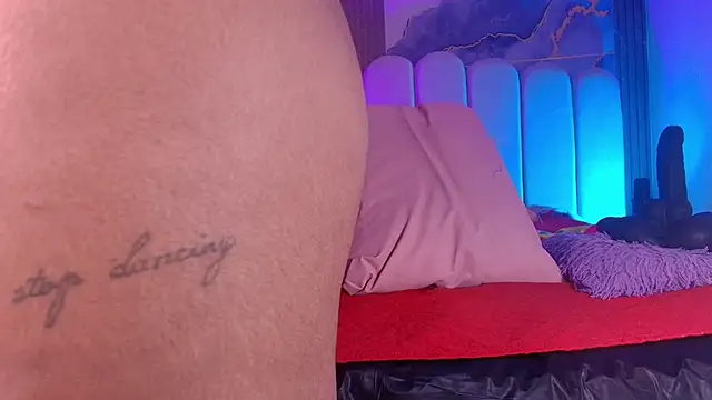 Snapshot of jones_maddy_ chatting on 02/25/26, 11:54 jones maddy online show from 02/25/26, 11:54