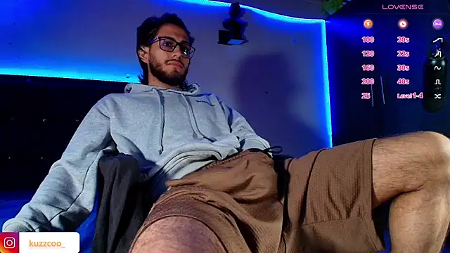 kuzzcoo online show from 11/06/25, 08:51