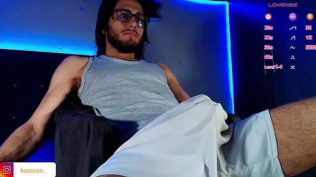 kuzzcoo online show from 11/12/25, 12:48