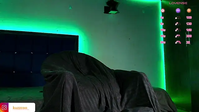 kuzzcoo online show from 12/13/25, 08:04