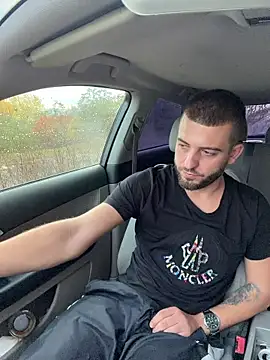 ElChapoGuzman95 online show from 10/27/25, 05:30