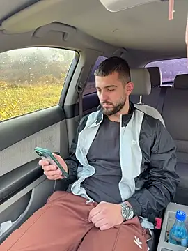 ElChapoGuzman95 online show from 11/19/25, 07:19