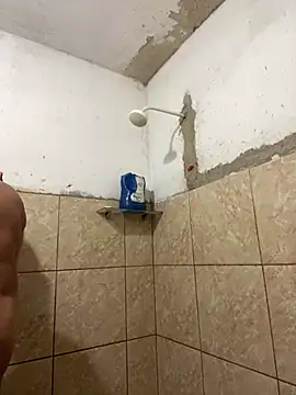 Snapshot of Duduhott chatting on 12/13/24, 02:49 Duduhott online show from 12/13/24, 02:49