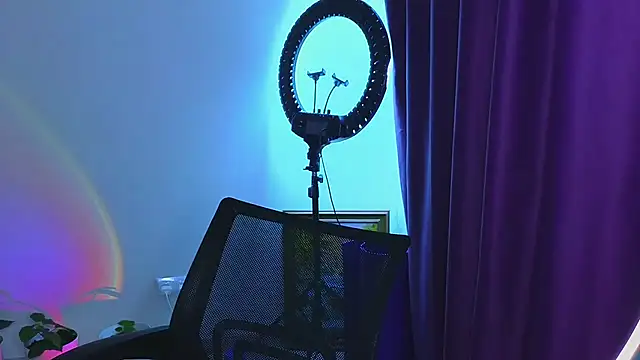  comefeelme  online show from 11/29/25, 02:39