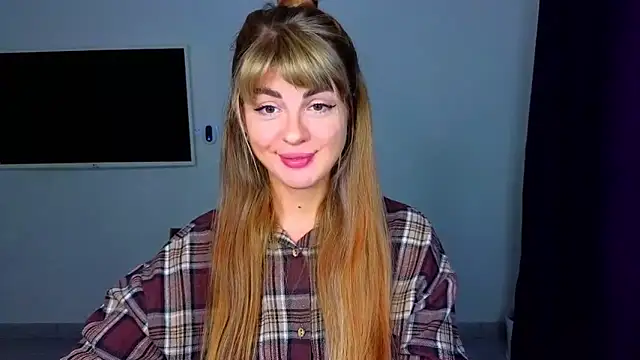  comefeelme  online show from 10/29/25, 12:04