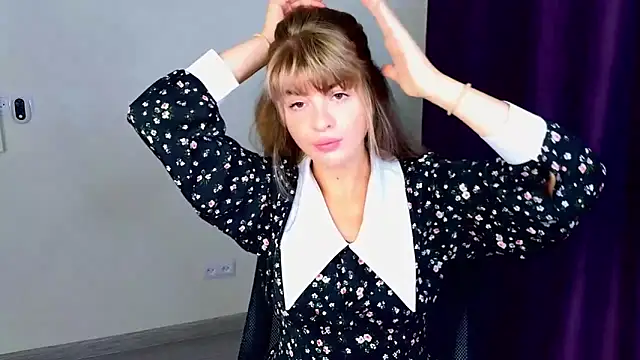  comefeelme  online show from 10/17/25, 03:10