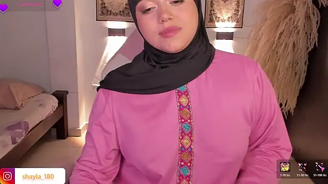 shayla 18 online show from 04/10/26, 09:44