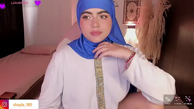 Snapshot of shayla_18 chatting on 02/11/26, 08:20 shayla 18 online show from 02/11/26, 08:20