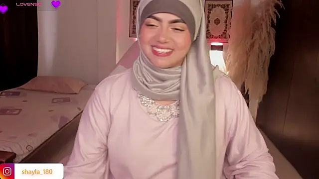 Snapshot of shayla_18 chatting on 02/23/26, 08:42 shayla 18 online show from 02/23/26, 08:42