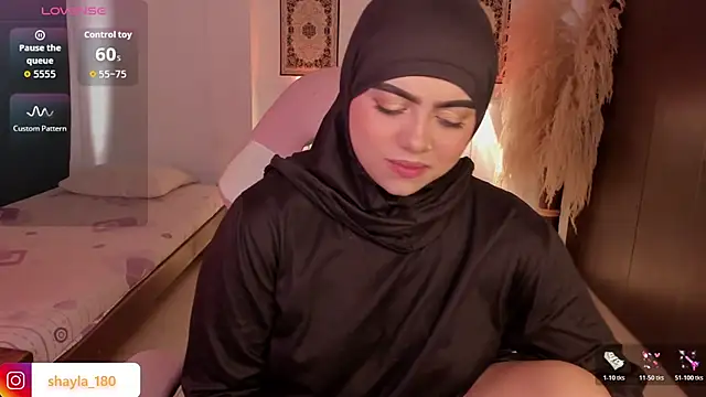 Snapshot of shayla_18 chatting on 01/06/26, 07:51 shayla 18 online show from 01/06/26, 07:51