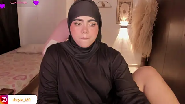 Snapshot of shayla_18 chatting on 02/06/26, 09:00 shayla 18 online show from 02/06/26, 09:00