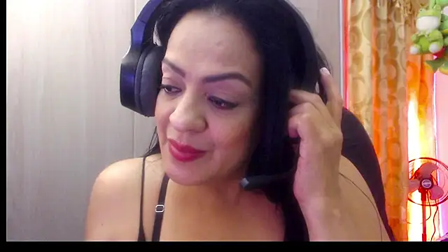 Snapshot of menfismuller2 chatting on 02/12/26, 04:29 menfismuller2 online show from 02/12/26, 04:29