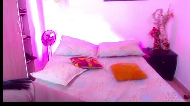 menfismuller2 online show from 12/15/25, 05:08