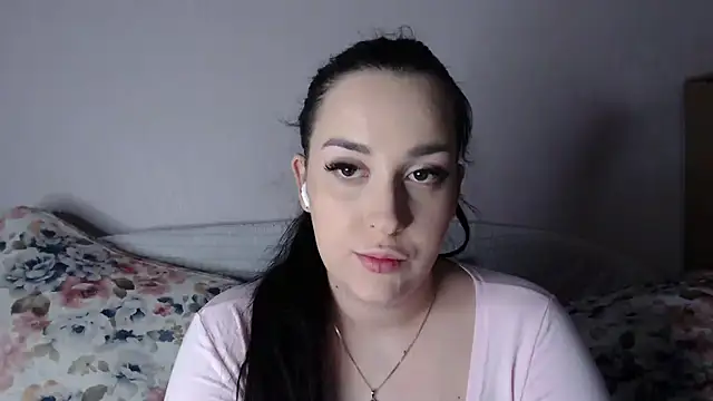 vitalina freedom online show from 12/18/25, 02:21