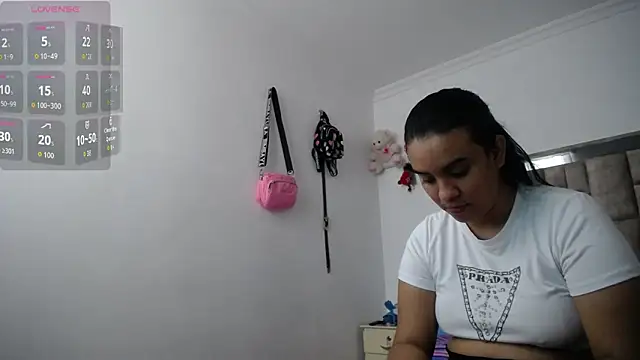 tiffany  pink online show from 12/02/25, 09:16