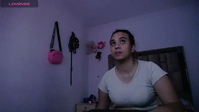 tiffany  pink online show from 11/22/25, 09:46