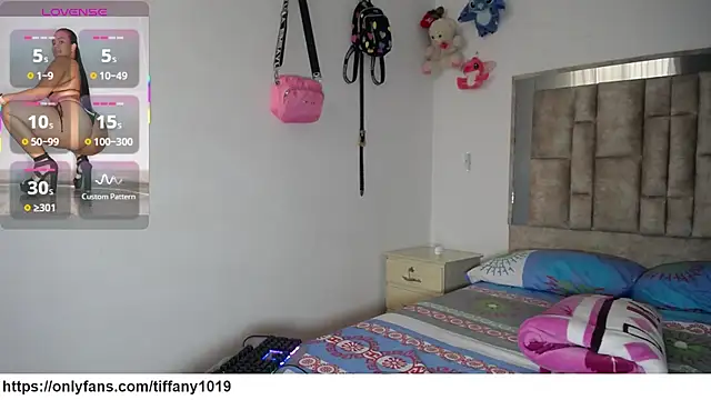 tiffany  pink online show from 02/15/26, 08:41