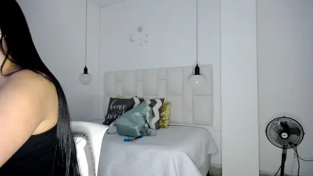 tiffany  pink online show from 09/14/25, 05:24