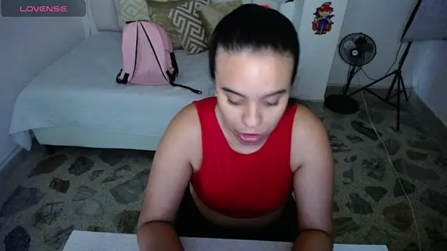 tiffany  pink online show from 10/27/25, 08:54