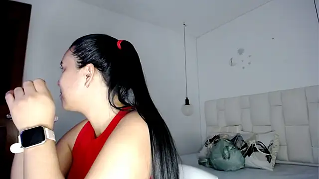 tiffany  pink online show from 10/08/25, 08:09