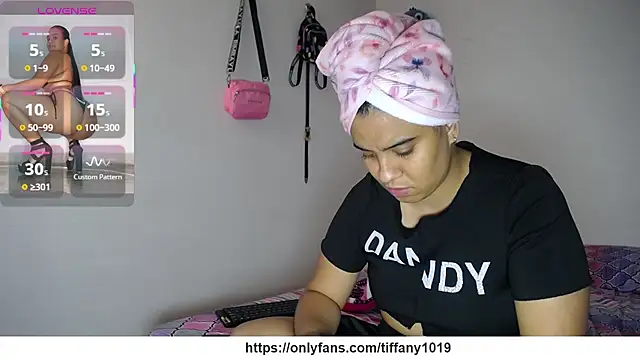 tiffany  pink online show from 02/26/26, 08:20