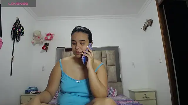 tiffany  pink online show from 11/29/25, 04:51