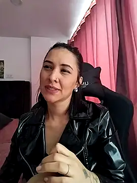 Snapshot of Fleurmeyer79 chatting on 02/24/25, 01:53 Fleurmeyer79 online show from 02/24/25, 01:53