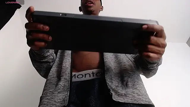 drake brwon 23 online show from 10/16/25, 05:38