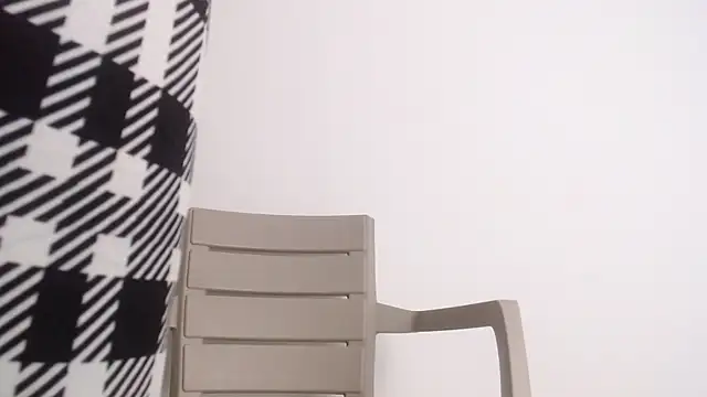 drake brwon 23 online show from 12/17/25, 05:01