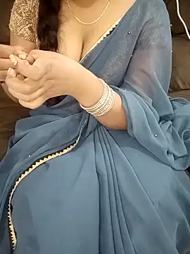 Mounika25 online show from 11/12/25, 08:40