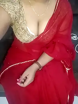 Snapshot of Mounika25 chatting on 02/21/25, 09:00 Mounika25 online show from 02/21/25, 09:00
