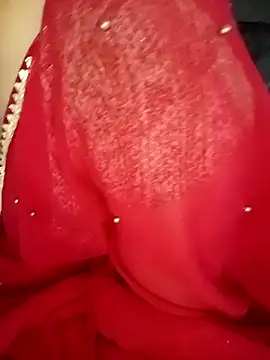 Snapshot of Mounika25 chatting on 03/08/25, 03:02 Mounika25 online show from 03/08/25, 03:02