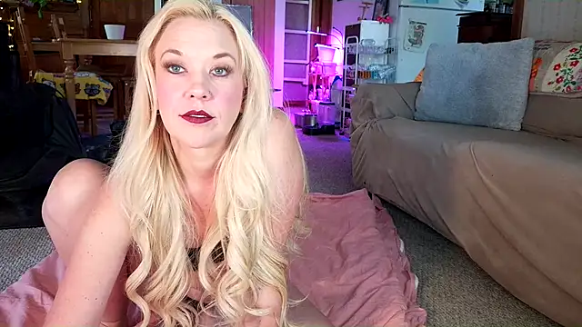 lyra rose online show from 05/16/26, 10:31