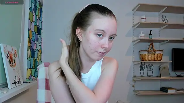 Peggy Beauty online show from 11/04/25, 01:42