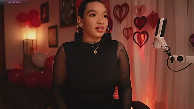 HannahW  online show from 02/14/26, 09:59