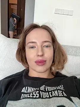 Nura n Sarah online show from 04/11/26, 05:15