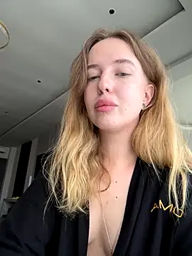 Nura n Sarah online show from 11/01/25, 03:13