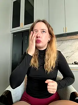 Nura n Sarah online show from 12/17/25, 05:12