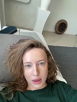 Nura n Sarah online show from 04/16/26, 05:19