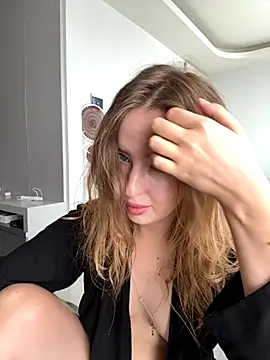 Nura n Sarah online show from 11/02/25, 03:22