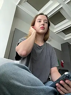 Snapshot of Nura_n_Sarah chatting on 02/27/26, 05:18 Nura n Sarah online show from 02/27/26, 05:18