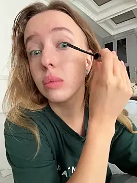 Snapshot of Nura_n_Sarah chatting on 01/11/26, 05:03 Nura n Sarah online show from 01/11/26, 05:03