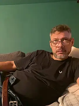 Snapshot of Mikemike19m chatting on 01/30/25, 01:42 Mikemike19m online show from 01/30/25, 01:42