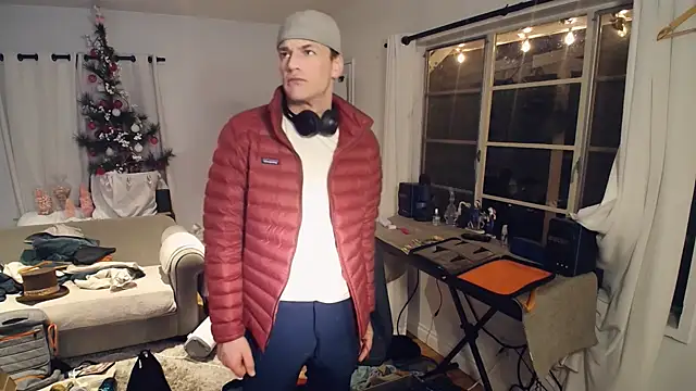 Snapshot of JACKJAKESONPNP chatting on 12/18/24, 09:04 JACKJAKESONPNP online show from 12/18/24, 09:04