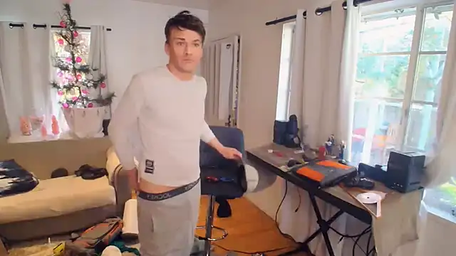 Snapshot of JACKJAKESONPNP chatting on 12/17/24, 04:53 JACKJAKESONPNP online show from 12/17/24, 04:53