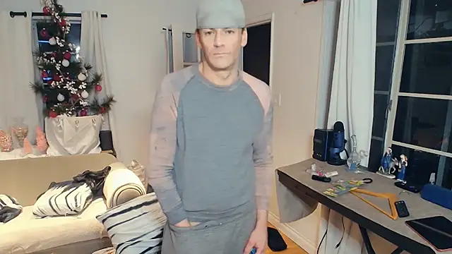 Snapshot of JACKJAKESONPNP chatting on 12/17/24, 10:12 JACKJAKESONPNP online show from 12/17/24, 10:12