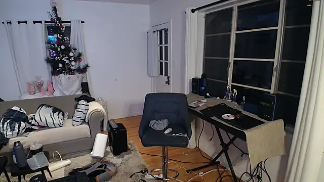 Snapshot of JACKJAKESONPNP chatting on 12/16/24, 02:27 JACKJAKESONPNP online show from 12/16/24, 02:27