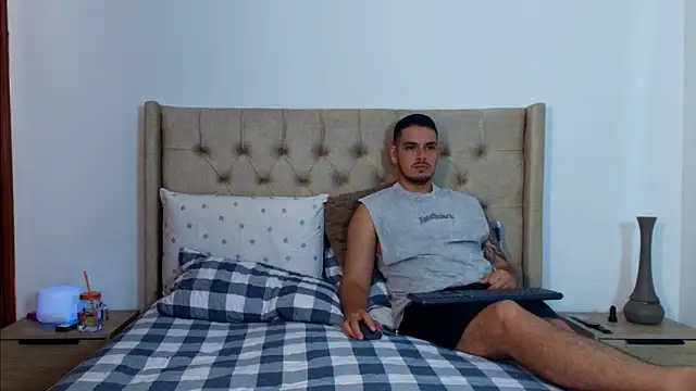 Rose dom online show from 10/02/25, 01:53